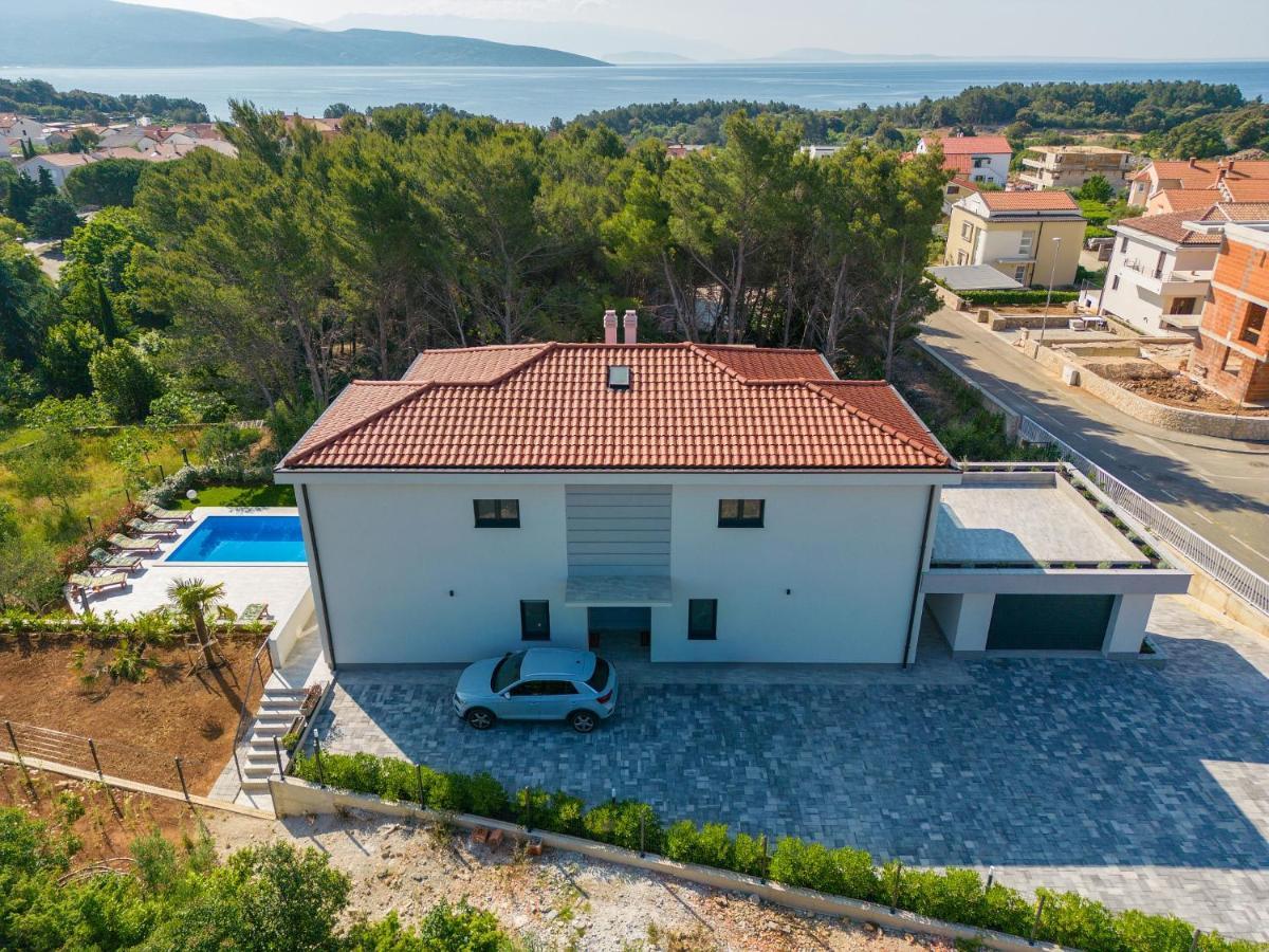 Apartments Paola & Karla With Pool Крк Экстерьер фото